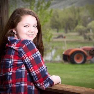 Meet your Posher, Monique